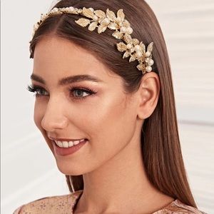 BLACK FRIDAY SALE! Pearl crystal leaf headband